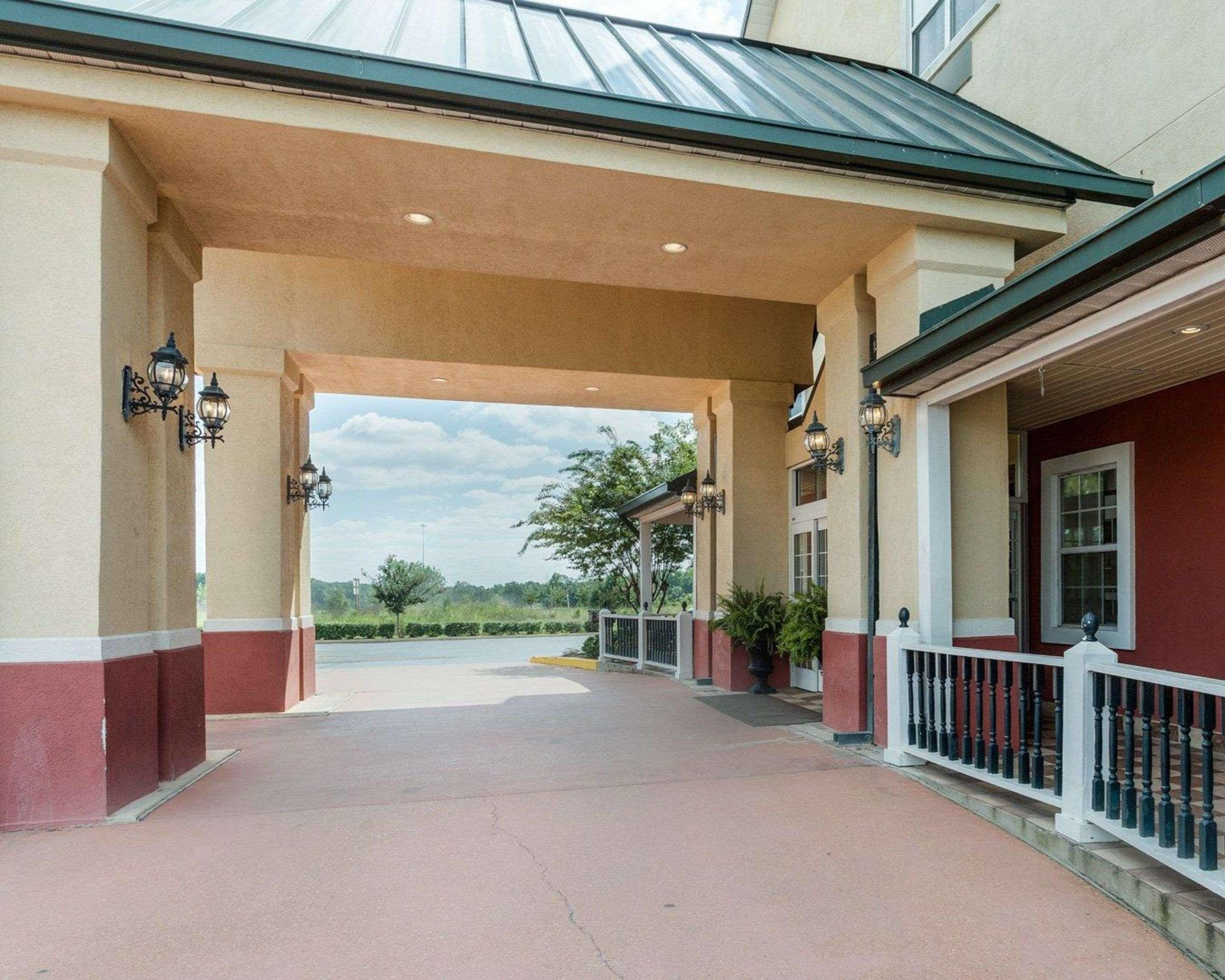 Comfort Inn & Suites Grenada Luaran gambar