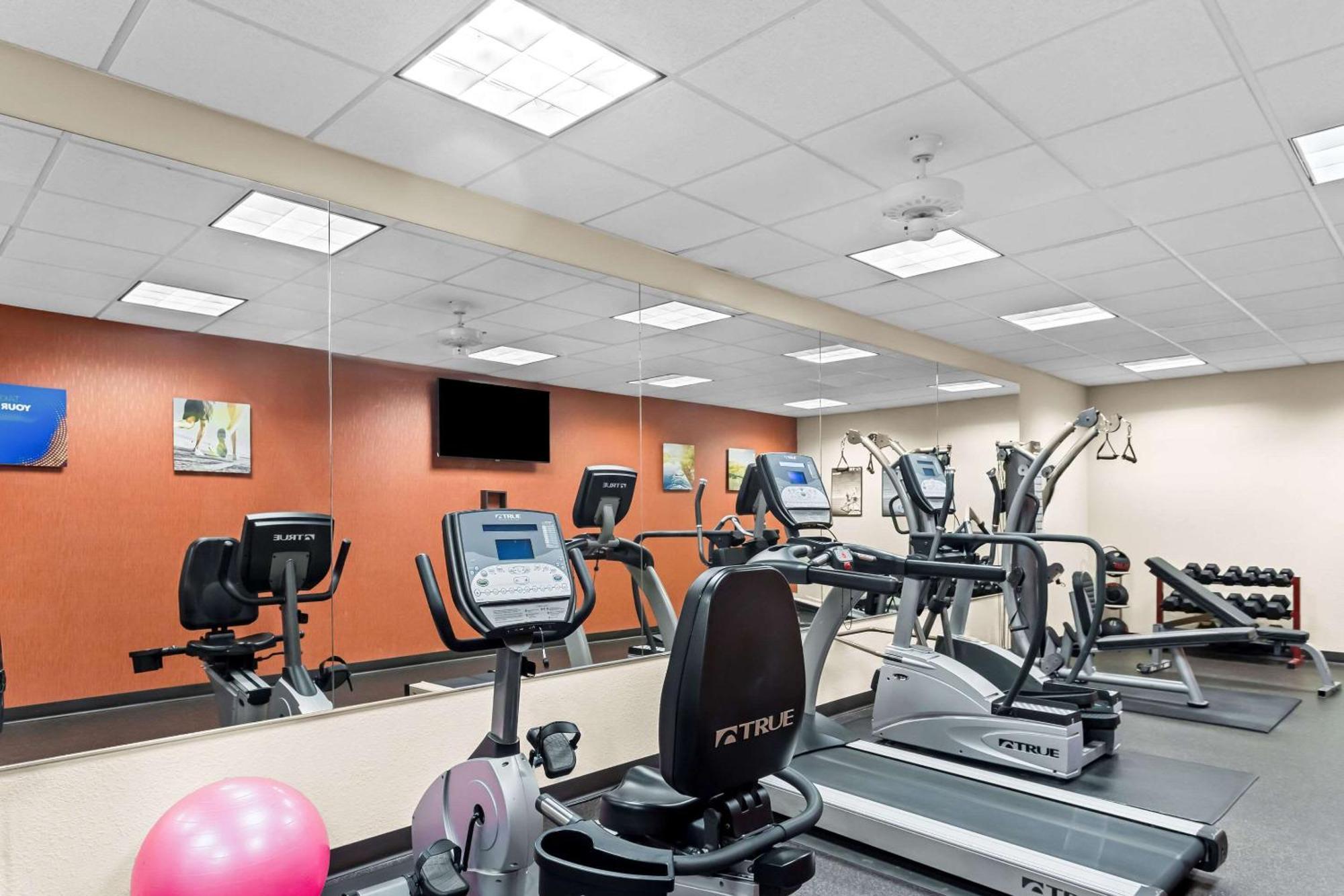 Comfort Inn & Suites Grenada Luaran gambar