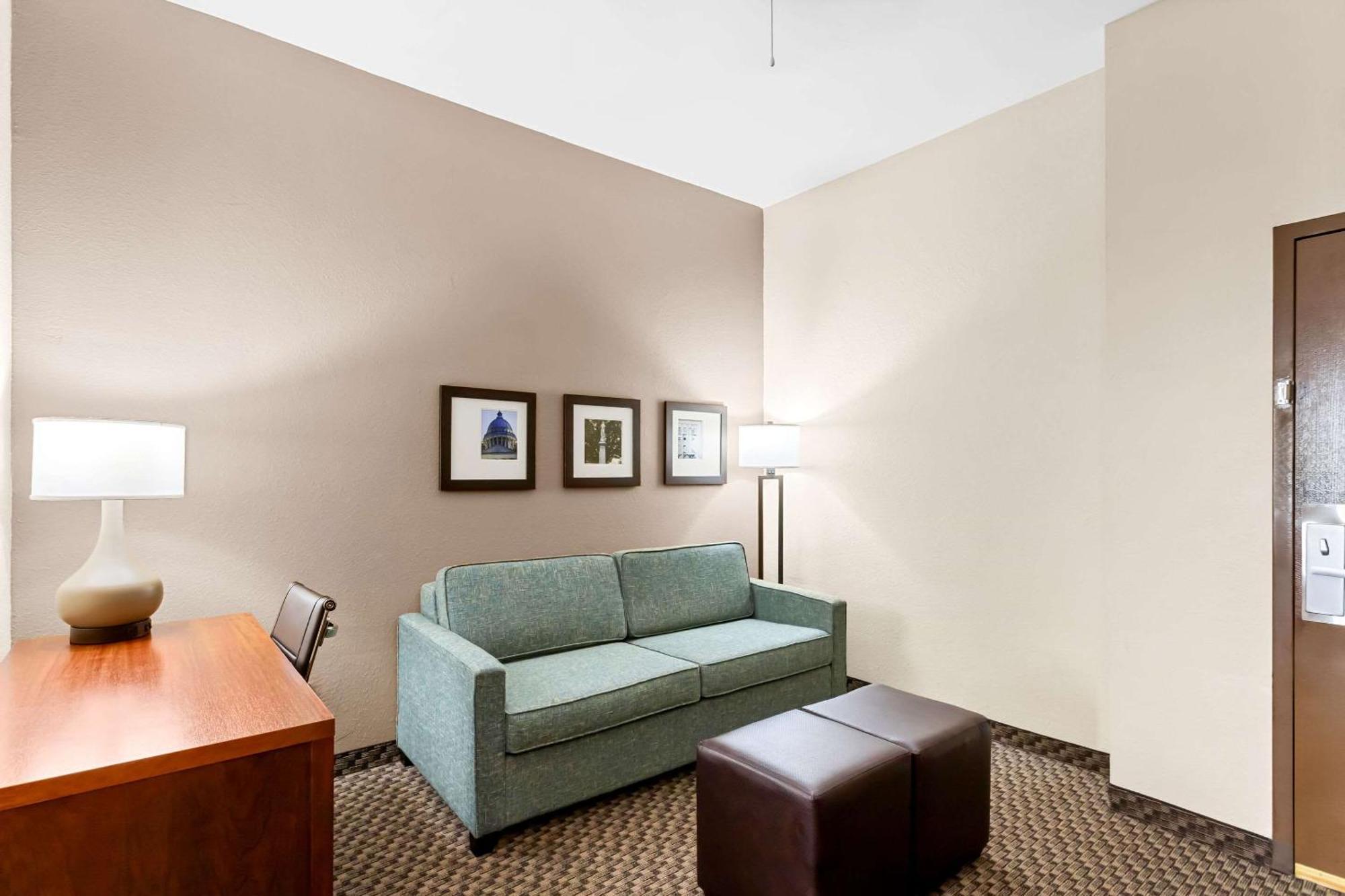Comfort Inn & Suites Grenada Luaran gambar