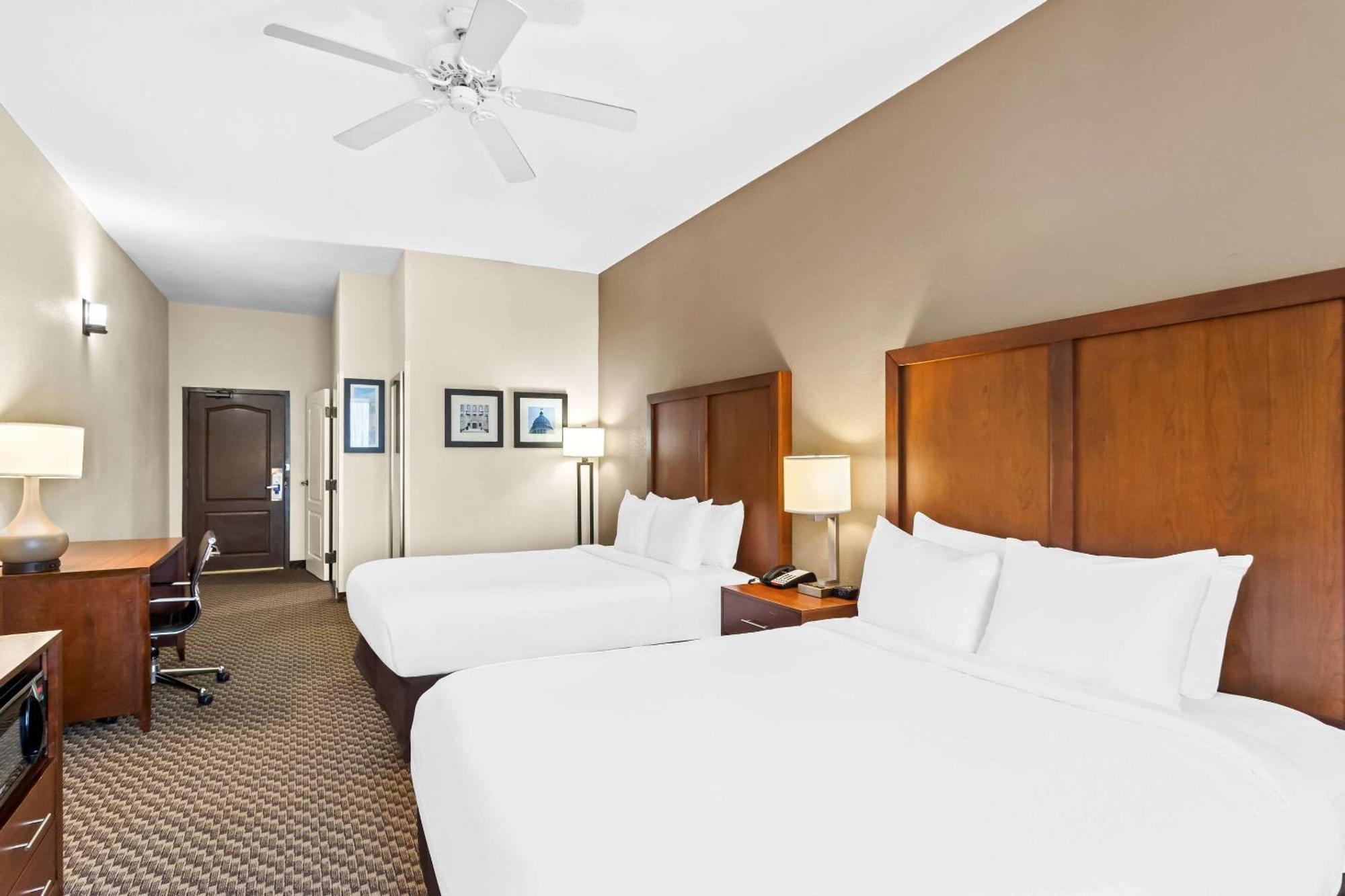 Comfort Inn & Suites Grenada Luaran gambar