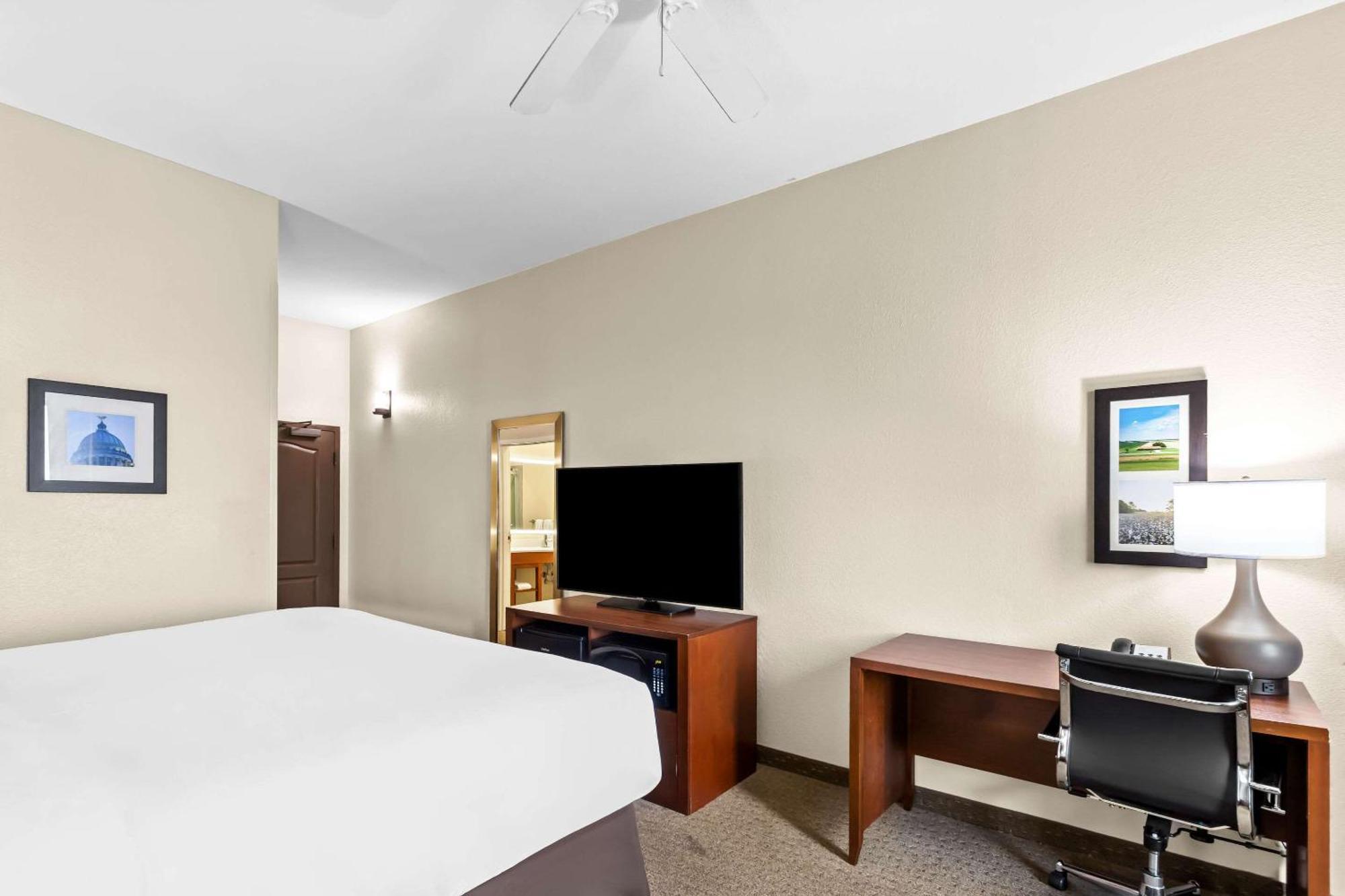 Comfort Inn & Suites Grenada Luaran gambar