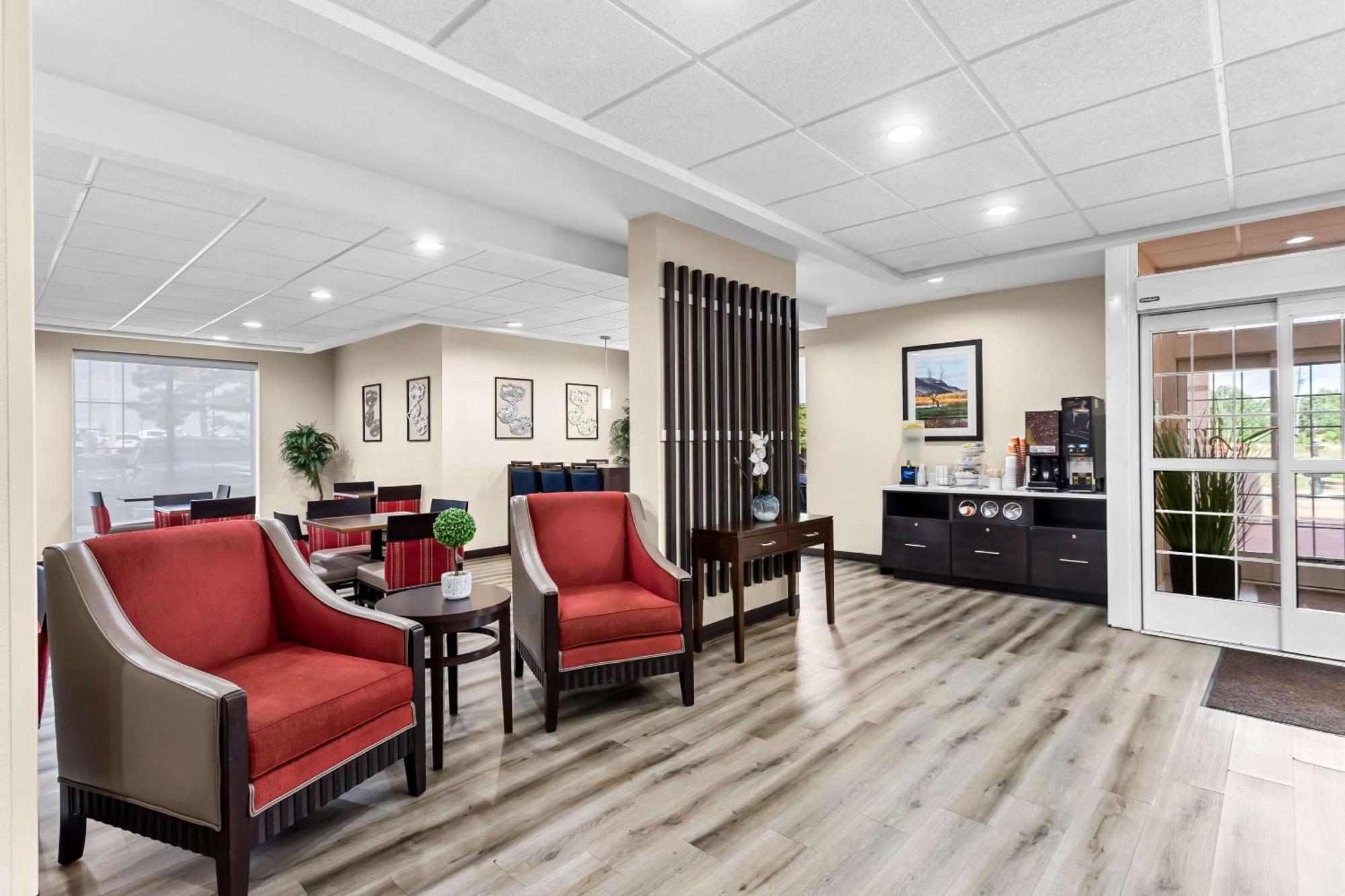 Comfort Inn & Suites Grenada Luaran gambar