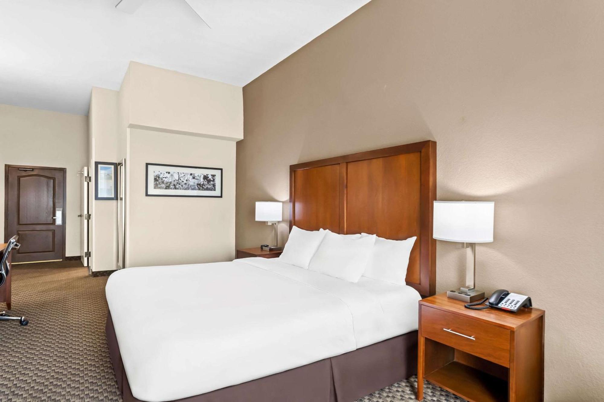 Comfort Inn & Suites Grenada Luaran gambar